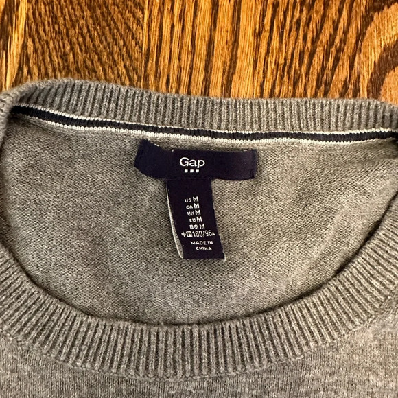 GAP Crewneck 100% Cotton Sweater Sz M - Picture 4 of 4
